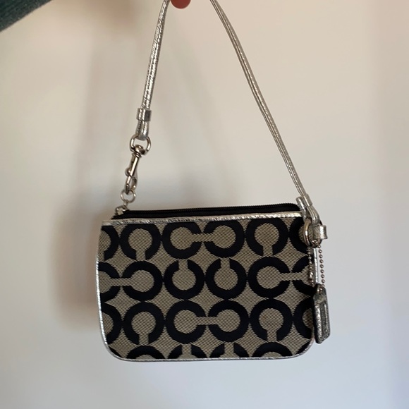 Coach Poppy Wristlet - Picture 2 of 4